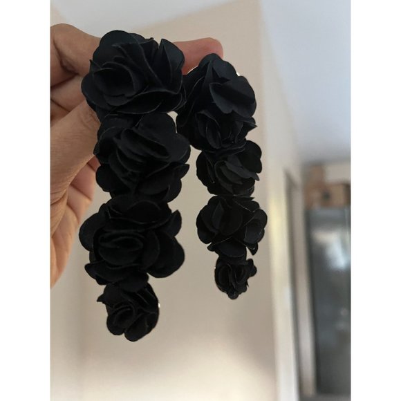 Black flower earrings , black leaf  fabric large earrings , big soft petals - Picture 2 of 8